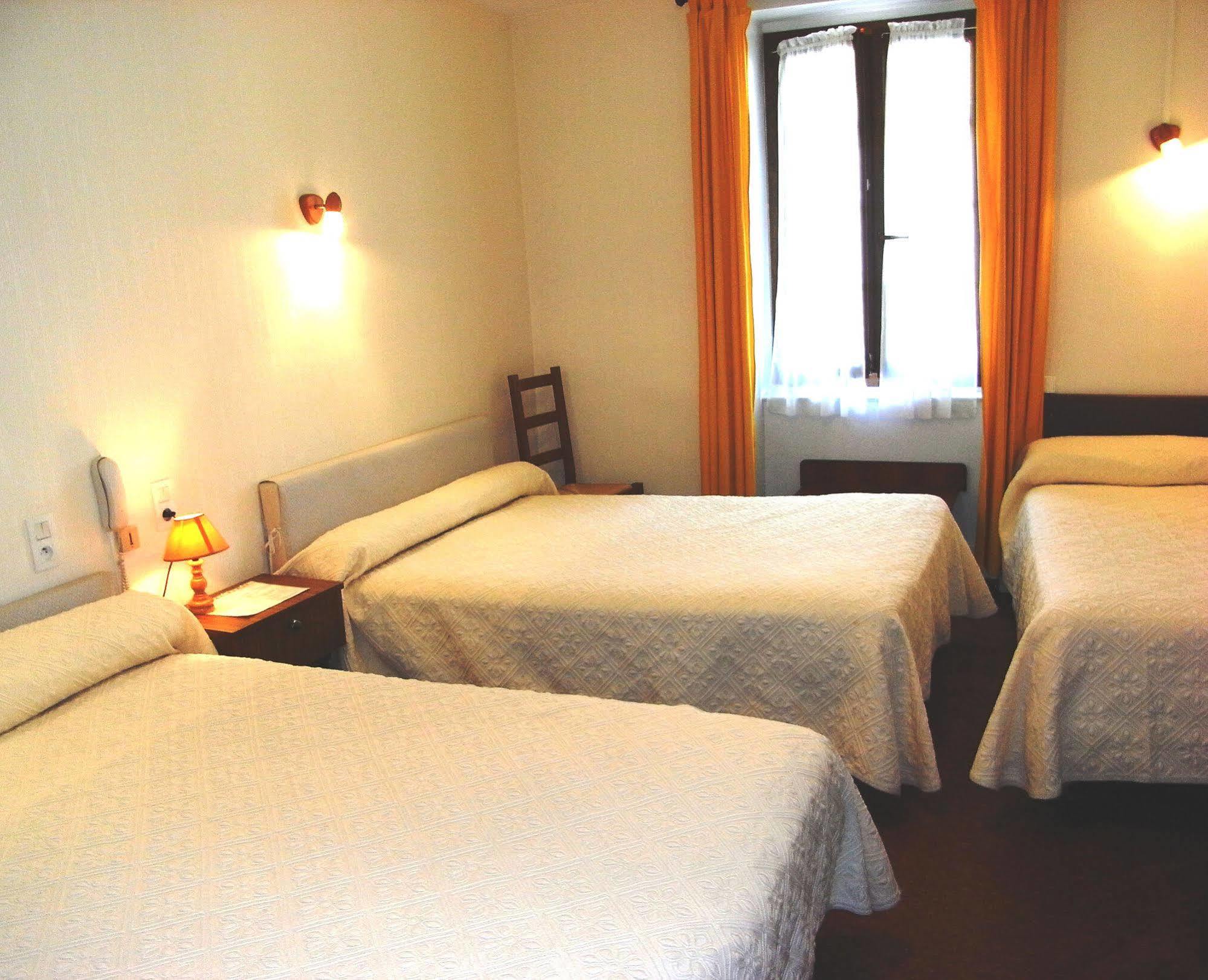 Hotel De Paris โปลิญญี ภายนอก รูปภาพ